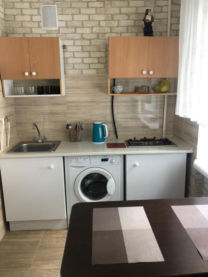 Kyiv Apartment In Pechersk On Oleksandra Kopylenko Luaran gambar